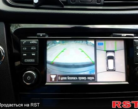 Белый Ниссан ИксТрейл, объемом двигателя 1.6 л и пробегом 220 тыс. км за 15950 $, фото 4 на Automoto.ua