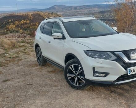 Белый Ниссан ИксТрейл, объемом двигателя 2.5 л и пробегом 160 тыс. км за 24000 $, фото 3 на Automoto.ua