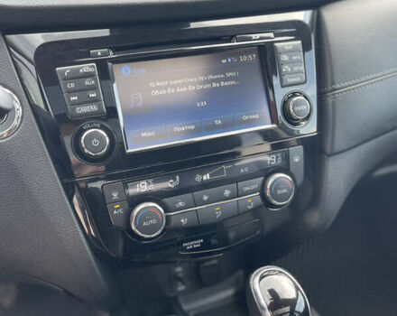 Белый Ниссан ИксТрейл, объемом двигателя 2 л и пробегом 100 тыс. км за 24200 $, фото 26 на Automoto.ua