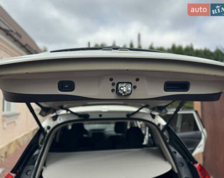 Белый Ниссан ИксТрейл, объемом двигателя 2.49 л и пробегом 130 тыс. км за 16800 $, фото 13 на Automoto.ua