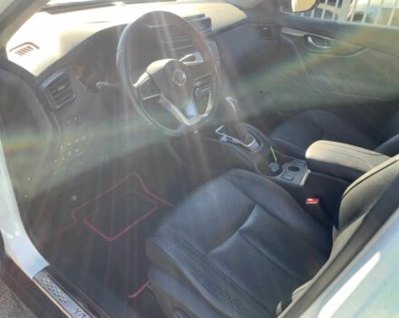 Белый Ниссан ИксТрейл, объемом двигателя 1.6 л и пробегом 47 тыс. км за 10900 $, фото 6 на Automoto.ua