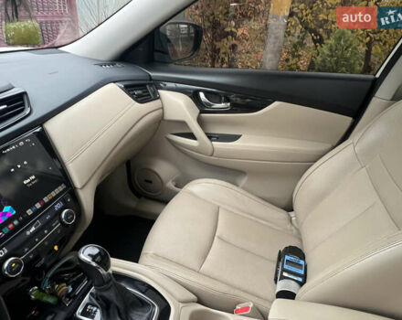 Белый Ниссан ИксТрейл, объемом двигателя 2.49 л и пробегом 199 тыс. км за 20500 $, фото 12 на Automoto.ua