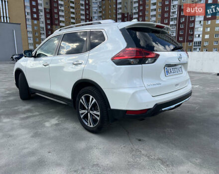 Белый Ниссан ИксТрейл, объемом двигателя 2 л и пробегом 47 тыс. км за 22000 $, фото 3 на Automoto.ua