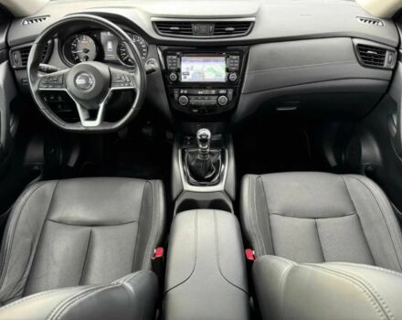 Белый Ниссан ИксТрейл, объемом двигателя 1.6 л и пробегом 34 тыс. км за 6600 $, фото 6 на Automoto.ua