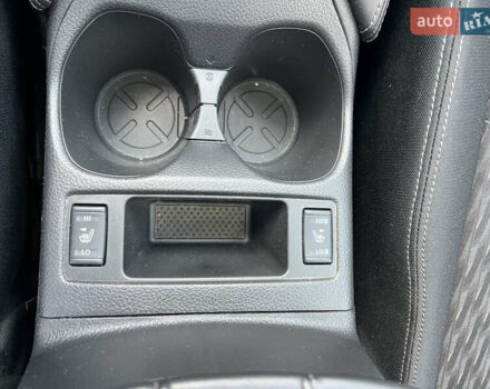 Белый Ниссан ИксТрейл, объемом двигателя 2 л и пробегом 47 тыс. км за 20500 $, фото 5 на Automoto.ua