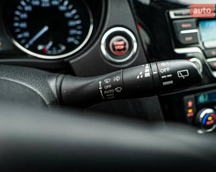 Белый Ниссан ИксТрейл, объемом двигателя 1.6 л и пробегом 141 тыс. км за 17810 $, фото 13 на Automoto.ua