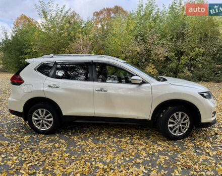 Білий Ніссан ІксТрейл, об'ємом двигуна 1.6 л та пробігом 95 тис. км за 21800 $, фото 6 на Automoto.ua