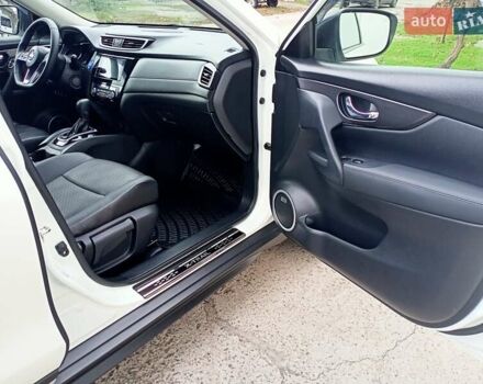 Ниссан ИксТрейл 2019 в Одессе на Automoto.ua Белый Ниссан ИксТрейл, объемом двигателя 2 л и пробегом 70 тыс. км за 22000 $, фото 52 на Automoto.ua