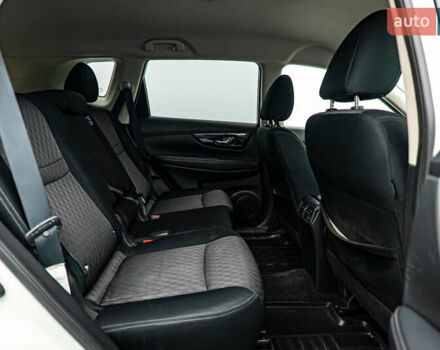 Белый Ниссан ИксТрейл, объемом двигателя 1.6 л и пробегом 141 тыс. км за 17810 $, фото 18 на Automoto.ua