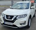 Белый Ниссан ИксТрейл, объемом двигателя 2 л и пробегом 70 тыс. км за 22000 $, фото 2 на Automoto.ua