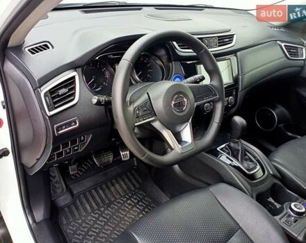 Ниссан ИксТрейл 2019 в Одессе на Automoto.ua Белый Ниссан ИксТрейл, объемом двигателя 2 л и пробегом 70 тыс. км за 22000 $, фото 33 на Automoto.ua