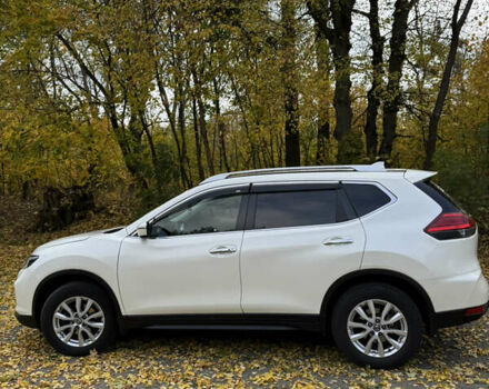 Білий Ніссан ІксТрейл, об'ємом двигуна 1.6 л та пробігом 95 тис. км за 21800 $, фото 4 на Automoto.ua