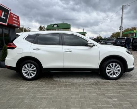 Ниссан ИксТрейл 2019 в Кропивницком (Кировограде) на Automoto.ua Белый Ниссан ИксТрейл, объемом двигателя 2 л и пробегом 200 тыс. км за 18300 $, фото 2 на Automoto.ua
