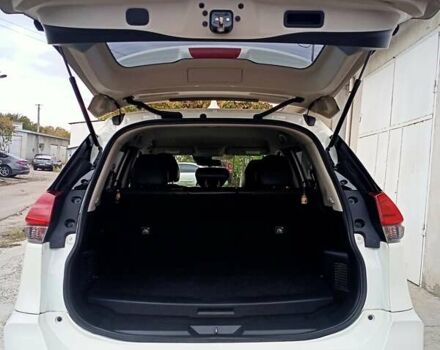 Ниссан ИксТрейл 2019 в Одессе на Automoto.ua Белый Ниссан ИксТрейл, объемом двигателя 2 л и пробегом 70 тыс. км за 22000 $, фото 61 на Automoto.ua