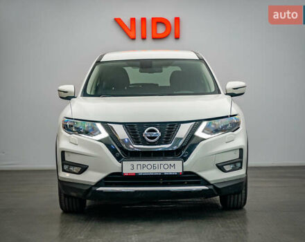 Белый Ниссан ИксТрейл, объемом двигателя 1.6 л и пробегом 141 тыс. км за 17810 $, фото 4 на Automoto.ua
