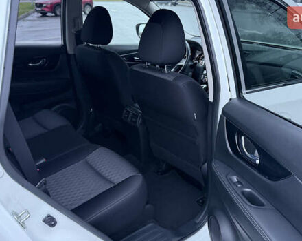 Білий Ніссан ІксТрейл, об'ємом двигуна 1.6 л та пробігом 22 тис. км за 23999 $, фото 13 на Automoto.ua