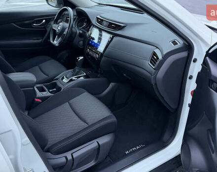 Білий Ніссан ІксТрейл, об'ємом двигуна 1.6 л та пробігом 22 тис. км за 23999 $, фото 14 на Automoto.ua