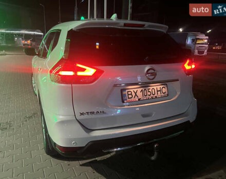 Белый Ниссан ИксТрейл, объемом двигателя 1.6 л и пробегом 98 тыс. км за 19500 $, фото 6 на Automoto.ua