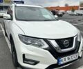 Белый Ниссан ИксТрейл, объемом двигателя 2.49 л и пробегом 77 тыс. км за 25400 $, фото 1 на Automoto.ua