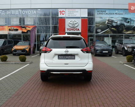 Білий Ніссан ІксТрейл, об'ємом двигуна 2.49 л та пробігом 63 тис. км за 21950 $, фото 3 на Automoto.ua