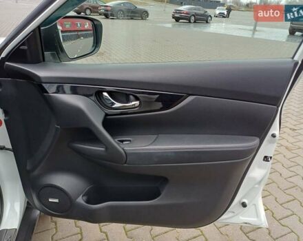 Білий Ніссан ІксТрейл, об'ємом двигуна 2.49 л та пробігом 63 тис. км за 24800 $, фото 39 на Automoto.ua