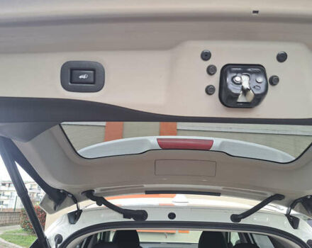 Белый Ниссан ИксТрейл, объемом двигателя 2 л и пробегом 63 тыс. км за 25550 $, фото 9 на Automoto.ua