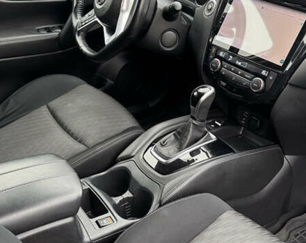 Белый Ниссан ИксТрейл, объемом двигателя 1.6 л и пробегом 70 тыс. км за 24000 $, фото 1 на Automoto.ua