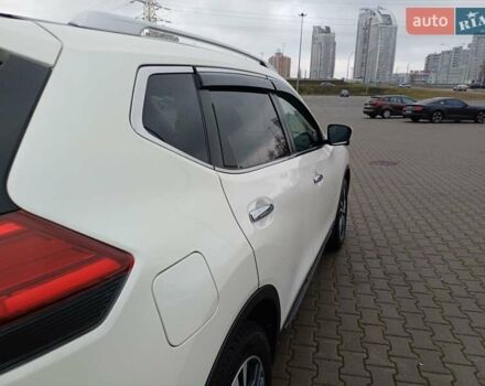 Білий Ніссан ІксТрейл, об'ємом двигуна 2.49 л та пробігом 63 тис. км за 24800 $, фото 6 на Automoto.ua