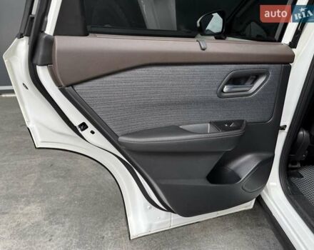 Белый Ниссан ИксТрейл, объемом двигателя 1.5 л и пробегом 34 тыс. км за 31900 $, фото 32 на Automoto.ua