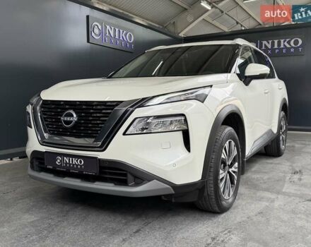 Белый Ниссан ИксТрейл, объемом двигателя 1.5 л и пробегом 34 тыс. км за 31900 $, фото 1 на Automoto.ua