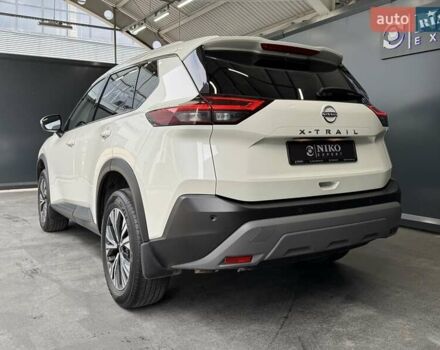 Белый Ниссан ИксТрейл, объемом двигателя 1.5 л и пробегом 34 тыс. км за 31900 $, фото 7 на Automoto.ua
