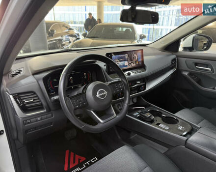 Белый Ниссан ИксТрейл, объемом двигателя 1.5 л и пробегом 37 тыс. км за 37900 $, фото 19 на Automoto.ua