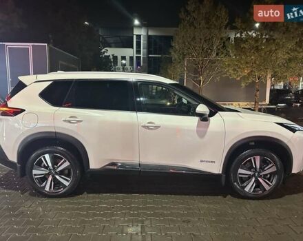 Білий Ніссан ІксТрейл, об'ємом двигуна 1.5 л та пробігом 26 тис. км за 45000 $, фото 22 на Automoto.ua