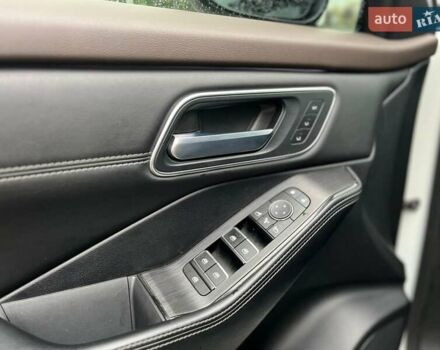 Белый Ниссан ИксТрейл, объемом двигателя 1.5 л и пробегом 68 тыс. км за 31966 $, фото 8 на Automoto.ua