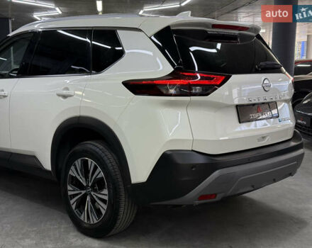 Белый Ниссан ИксТрейл, объемом двигателя 1.5 л и пробегом 37 тыс. км за 37900 $, фото 12 на Automoto.ua