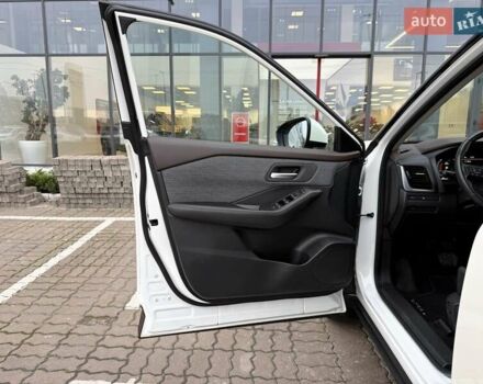 Белый Ниссан ИксТрейл, объемом двигателя 1.5 л и пробегом 61 тыс. км за 34069 $, фото 12 на Automoto.ua