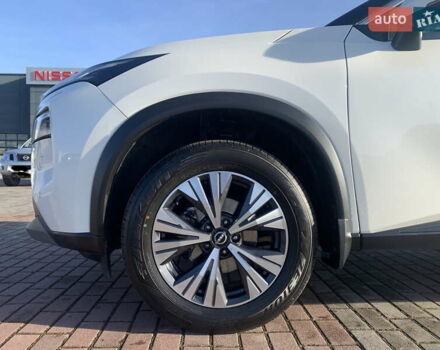 Белый Ниссан ИксТрейл, объемом двигателя 1.5 л и пробегом 43 тыс. км за 29900 $, фото 6 на Automoto.ua