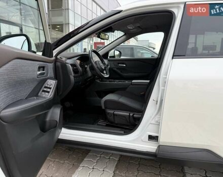 Белый Ниссан ИксТрейл, объемом двигателя 1.5 л и пробегом 61 тыс. км за 34069 $, фото 11 на Automoto.ua