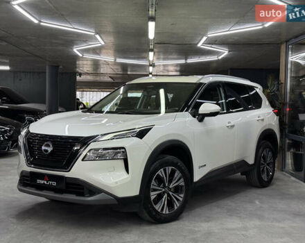 Белый Ниссан ИксТрейл, объемом двигателя 1.5 л и пробегом 37 тыс. км за 37900 $, фото 6 на Automoto.ua