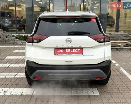 Белый Ниссан ИксТрейл, объемом двигателя 1.5 л и пробегом 61 тыс. км за 34069 $, фото 8 на Automoto.ua
