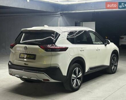 Белый Ниссан ИксТрейл, объемом двигателя 1.5 л и пробегом 67 тыс. км за 36000 $, фото 4 на Automoto.ua