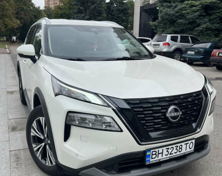 Белый Ниссан ИксТрейл, объемом двигателя 1.5 л и пробегом 37 тыс. км за 39000 $, фото 7 на Automoto.ua