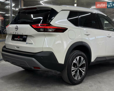 Белый Ниссан ИксТрейл, объемом двигателя 1.5 л и пробегом 37 тыс. км за 37900 $, фото 16 на Automoto.ua