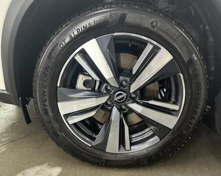 Білий Ніссан ІксТрейл, об'ємом двигуна 1.5 л та пробігом 26 тис. км за 45000 $, фото 4 на Automoto.ua