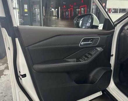 Білий Ніссан ІксТрейл, об'ємом двигуна 1.5 л та пробігом 26 тис. км за 45000 $, фото 12 на Automoto.ua