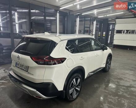 Білий Ніссан ІксТрейл, об'ємом двигуна 1.5 л та пробігом 26 тис. км за 45000 $, фото 8 на Automoto.ua