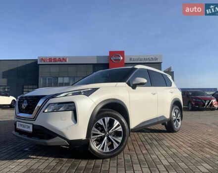 Белый Ниссан ИксТрейл, объемом двигателя 1.5 л и пробегом 43 тыс. км за 29900 $, фото 2 на Automoto.ua