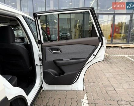 Белый Ниссан ИксТрейл, объемом двигателя 1.5 л и пробегом 61 тыс. км за 34069 $, фото 18 на Automoto.ua