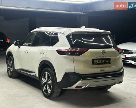 Белый Ниссан ИксТрейл, объемом двигателя 1.5 л и пробегом 67 тыс. км за 36000 $, фото 2 на Automoto.ua