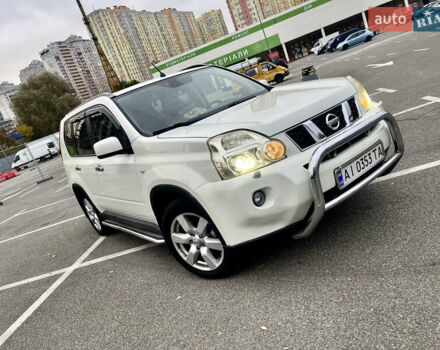 Белый Ниссан ИксТрейл, объемом двигателя 2.49 л и пробегом 215 тыс. км за 9200 $, фото 1 на Automoto.ua